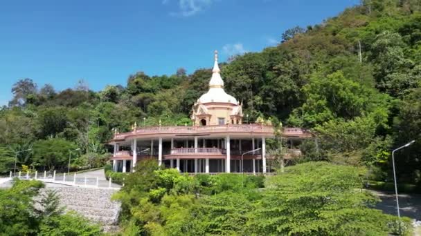 Wat Charoen Samanakit Templo Budista Phuket Tailândia — Vídeo de Stock