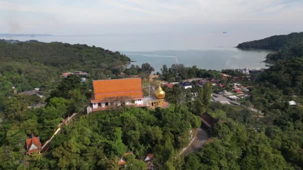 Aerial Drone Point View Landscape Wat Koh Siray Buddhist Thai — Vídeo de Stock