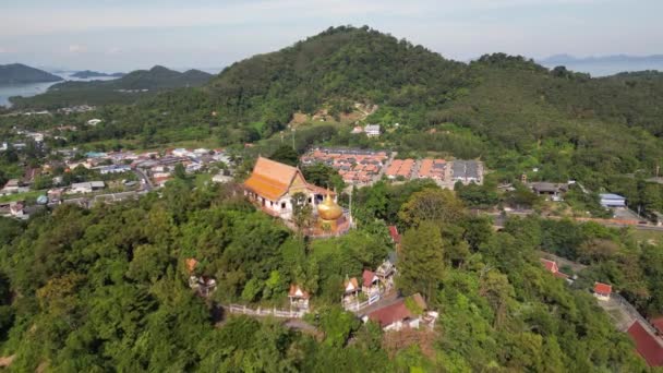 Aerial Drone Punkt Widzenia Krajobraz Wat Koh Siray Buddyjski Tajski — Wideo stockowe