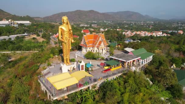 Drone Luchtfoto Van Wat Khao Noi Een Thaise Boeddhistische Tempel — Stockvideo