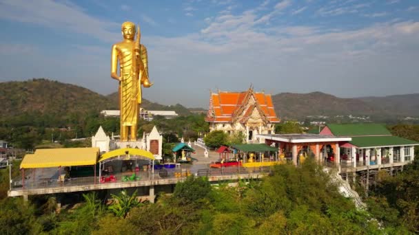 Вид Воздуха Беспилотника Тайский Буддийский Храм Хуа Хин Прачуап Кхири — стоковое видео