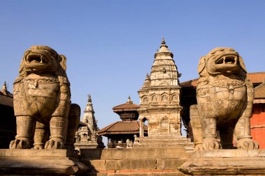 Bhaktapur Durbar Meydanı, Nepal, Bhaktapur 'da bulunan eski bir kraliyet sarayı kompleksi..