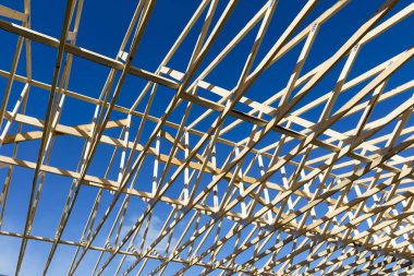 İnşaat endüstrisi konut geliştirme için kereste iskeleti.