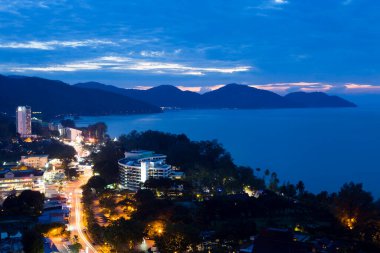 Penang Adası, Penang, Malezya 'daki Batu Ferringhi Sahili manzarası.