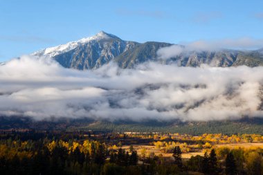 Autumn landscape of fall colors in the Similkameen Valley near Cawston, British Columbia, Canada 
