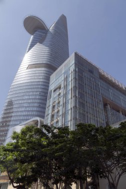 Ho Chi Minh City, Vietnam - 12 Ocak 2016: Bitexco Financial Tower, Vietnam 'ın Ho Chi Minh şehrinde yer üstünde 68 katlı bir gökdelen..