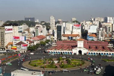 Ho Chi Minh City, Vietnam - 12 Ocak 2016: Ho Chi Minh City, Vietnam 'ın 1. Bölgesindeki Ben Thanh Pazarı. Pazar, şehir için bir dönüm noktası ve aynı zamanda popüler bir turizm beldesi..