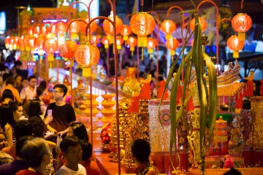 Georgetown, Penang, Malezya - 4 Şubat 2017: Hokkien Yeni Yıl veya Hokkien 'de Thnee Kong Seh olarak da bilinen Yeşim İmparatoru' nun doğum gününü kutlamak Çin Yeni Yılı 'nın dokuzuncu gününe denk gelir.. 