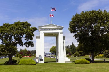 Peace Arch Park, Kanada 'nın başkenti British Columbia' da bulunan Barış Kemeri Tarihi Eyalet Parkı.. 