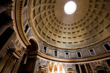 Roma, İtalya - 23 Mayıs 2010: Pantheon antik bir 2. yüzyıl Roma tapınağı ve MS 609 'dan beri İtalya' nın Roma kentinde bir Katolik kilisesidir. Bu belki de en ünlü ve mimari açıdan en etkili, kubbe..
