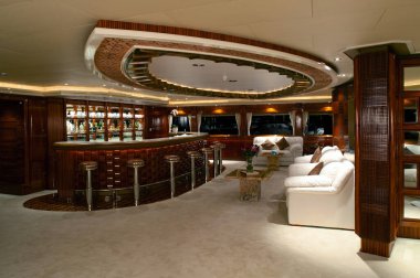 Singapur - 21 Aralık 2004: My Asean Lady 'nin iç mekanı Raffles Yachts Yantai tarafından tasarlanmış ve Ian Mitchell tarafından tasarlanmış 289 feet' lik lüks bir yat. Yat bir proa üzerine tasarlandı..