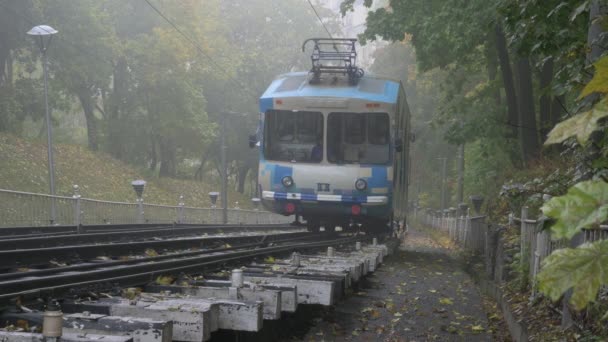 Kiev Ucraina Ottobre 2023 Vista Dettagliata Funicolare Sposta Dalla Stazione — Video Stock