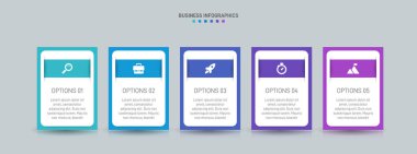 Yatay ilerleme çubuğunda, iş stratejisinin ve ilerlemenin beş aşamasını sembolize eden 5 ok şeklinde element yer alıyor. Temiz zaman çizelgesi bilgi tasarım şablonu. Sunum için vektör.