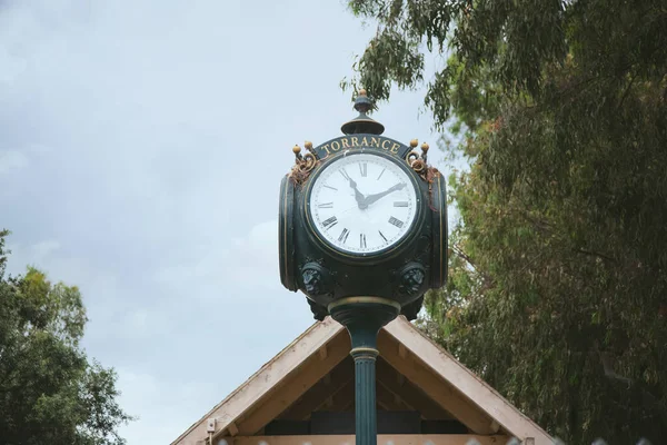 Torrance Kalifornien Vereinigte Staaten 2022 Blick Auf Einen Uhrenturm Bahnhof — Stockfoto