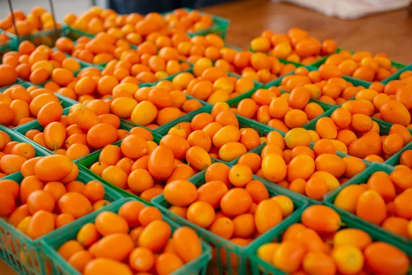 Una Vista Varios Cartones Kumquats Exhibición Mercado Agricultores Locales —  Fotos de Stock
