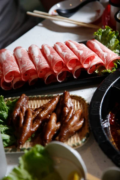 View Plate Raw Beef Slices Part Hot Pot Meal — Stock Photo, Image