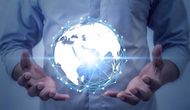 Teknoloji çağı, modern çağda teknoloji kullanımı, internet ağı ile bağlantı, internet ile iletişim, dünya çapında sınır tanımadan iletişim.