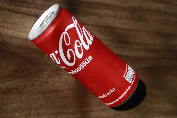 Phuket Thailand Říjen 2023 Coca Cola Může Sladké Šumivé Nealkoholické — Stock fotografie