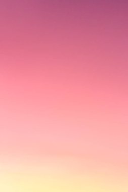 Bulut gökyüzünün soyut ve şablonu sakin mercan, turuncu, yılın trend rengi, renkli bulut deseni ve gökyüzü gün batımı ya da gün doğumu: Alacakaranlıkta dramatik gün batımı, gökyüzünün güzelliği