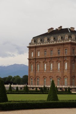 İtalya 'da sarayın manzarası