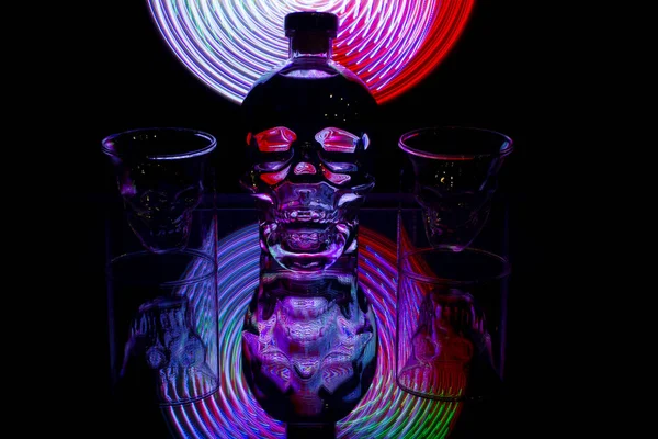 Kristal Hoofd Wodka Zwarte Achtergrond Met Lichtschilderen Led — Stockfoto