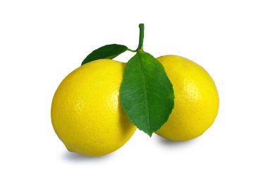 iki limon beyaz zemin üzerine izole