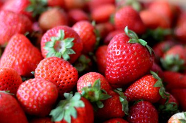 taze kırmızı tatlı çilek