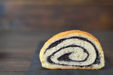 Haşhaş tohumu sarması