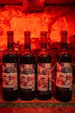 Alkollü, abur cuburlu, sandviçli, kekli hoş geldin büfesi