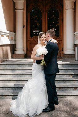 Gelin ve damadın otelde ilk buluşması.