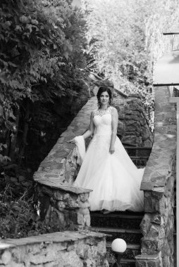 Gelin ve damadın parktaki ilk buluşması.