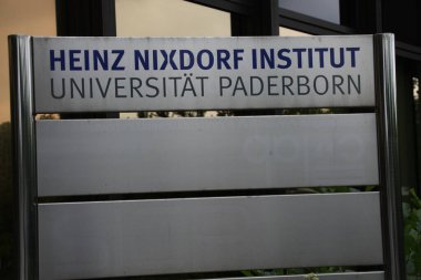 Paderborn, Kuzey Ren-Vestfalya, Almanya, 27 Haziran 2025, Heinz Nixdorf Müze Forumu, müze binası, dünyadaki en büyük bilgisayar müzesi;