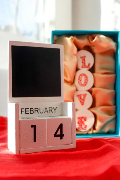 Sevgililer Günü 'nde tatlı sözcüğü.