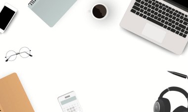 Asgari çalışma alanı yaratıcı düz dizaynlı Workspace masaüstü ofis masasının dizüstü bilgisayarı, akıllı telefonu, kitapları, gözlükleri ve kulaklıkları beyaz arka planda. Vektör EPS 10