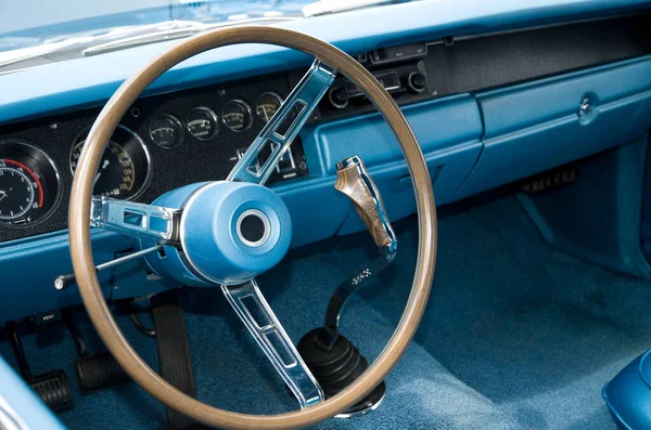 Синий Интерьер Автомобиля 1970 Годов Механической Коробкой Передач — стоковое фото