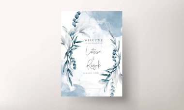 Güzel yapraklı suluboya düğün davetiyesi.