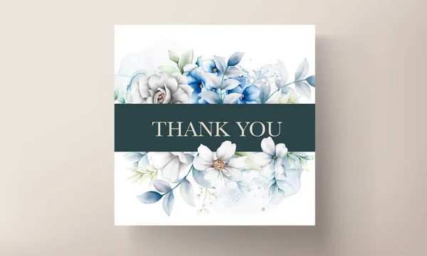 美しい灰色と青の花の配置のエレガントな結婚式の招待状カード — ストックベクタ
