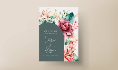 El yapımı suluboya çiçek düğün davetiyesi