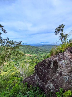 Dağlardaki güzel dağ manzarası