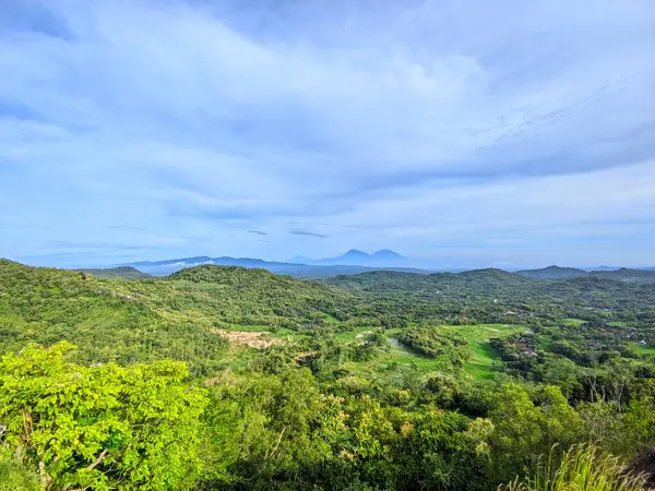 Dağların güzel manzarası