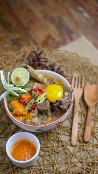 Ein Typisches Sulawesi Essen Namens Pallu Basa Das Mit Einem — Stockfoto