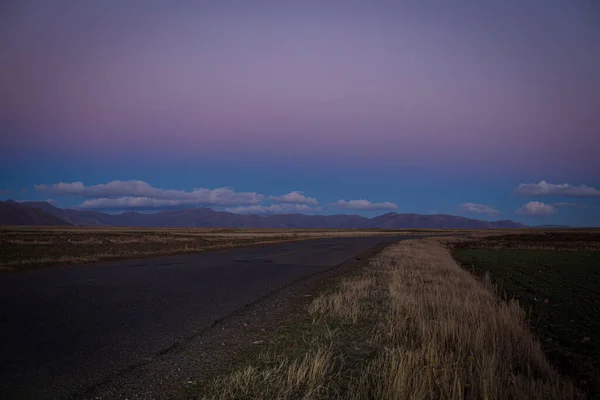 Asphalt Road Purple Sky Sunset — Stock Photo, Image