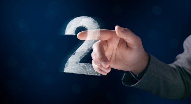 İnternetteki resimli figür 2. Ekranda tıklayan adam