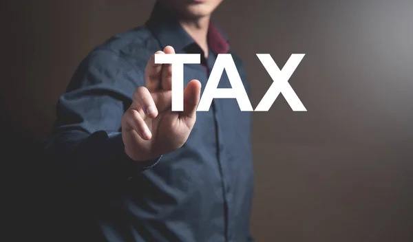 Muž Klikne Nápis Tax — Stock fotografie