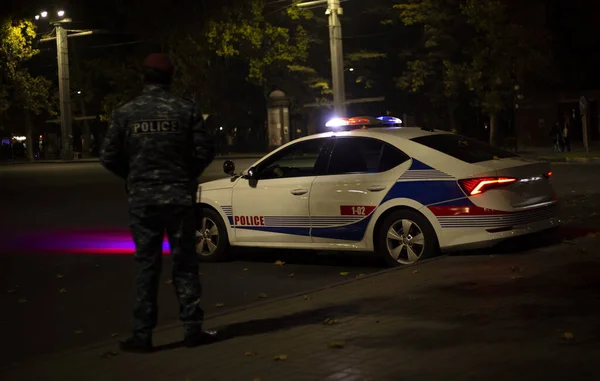 Polizei Und Dienstwagen Der Nacht — Stockfoto
