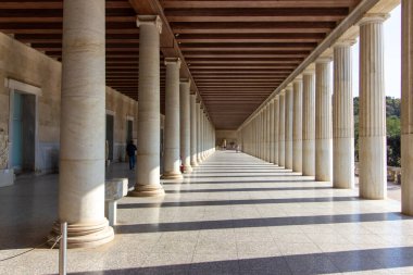 Attalos 'lu Stoa: Atina Agora' daki Görkemli Helenistik Mimari, Akropolis Altındaki Antik Agora Müzesi. Yüksek kalite fotoğraf