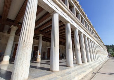 Attalos 'lu Stoa: Atina Agora' daki Görkemli Helenistik Mimari, Akropolis Altındaki Antik Agora Müzesi. Yüksek kalite fotoğraf