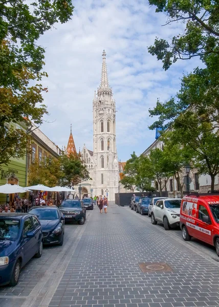 Будапешт Угорщина 2015 Вузька Вулиця Веде Церкви Успіння Замку Буди — стокове фото
