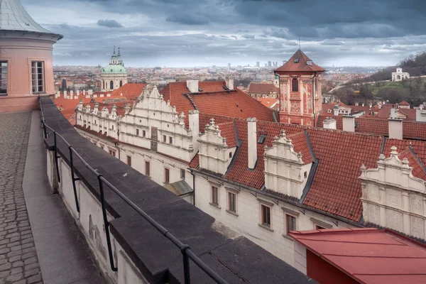 Высокий Угол Обзора Красных Крыш Исторического Центра Праги Теплые Пастельные — стоковое фото