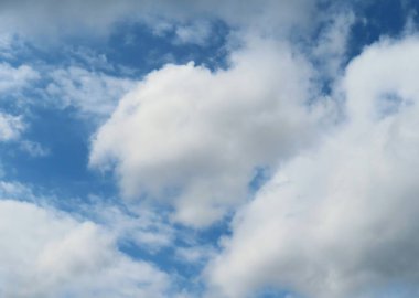 Heart shape cloud in blue sky, natural background